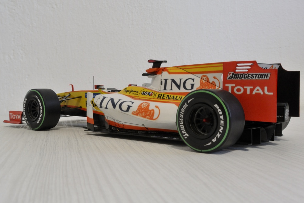 Renault R29 - Fernando Alonso, German GP 2009 (Plná velikost v novém okně) Renault R29 - Fernando Alonso, German GP 2009