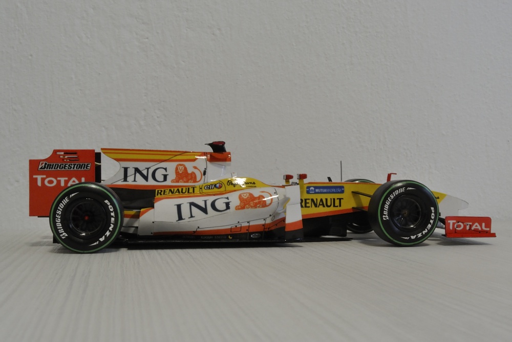 Renault R29 - Fernando Alonso, German GP 2009 (Plná velikost v novém okně) Renault R29 - Fernando Alonso, German GP 2009