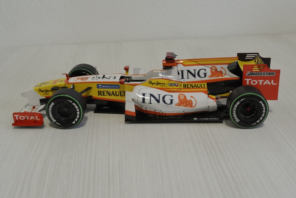 Renault R29 - Fernando Alonso, German GP 2009 (Plná velikost v novém okně) Renault R29 - Fernando Alonso, German GP 2009