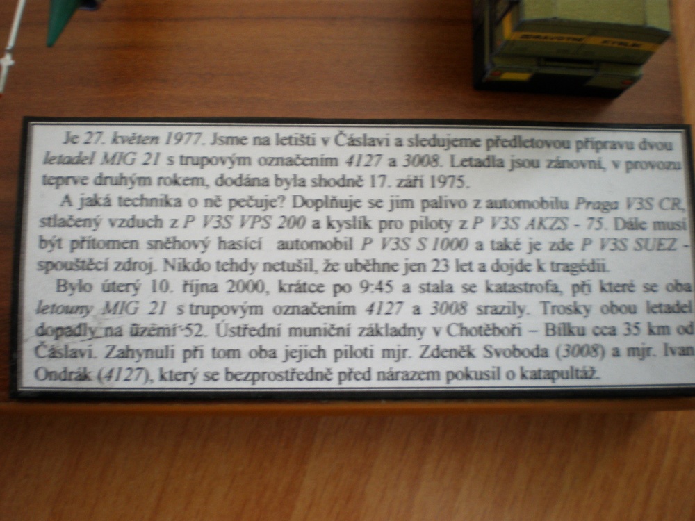 Retro letiště 1977 (Plná velikost v novém okně) Retro letiště 1977