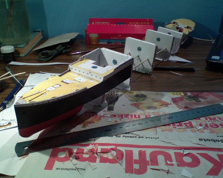 RMS Titanic (Plná velikost v novém okně) RMS Titanic