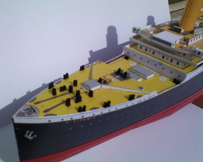 RMS Titanic (Plná velikost v novém okně) RMS Titanic