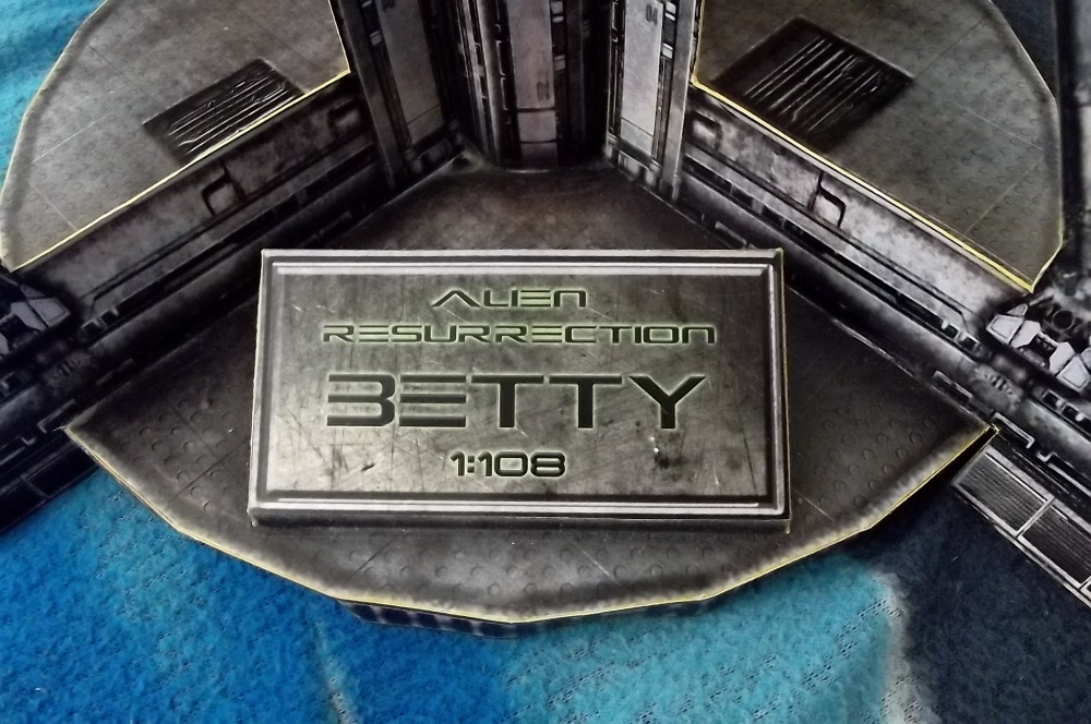 251837