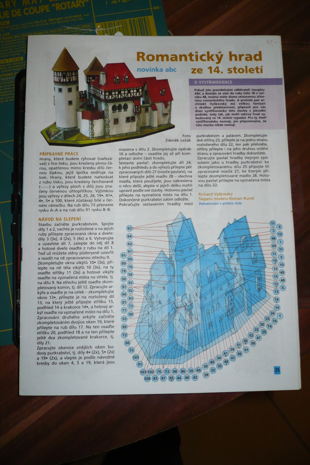 Romantický hrad ze 14. stol. (Plná velikost v novém okně) Romantický hrad ze 14. stol.