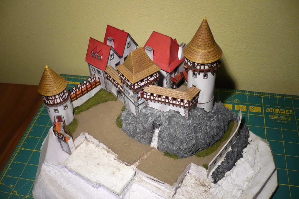 Romantick� hrad ze 14. stol.