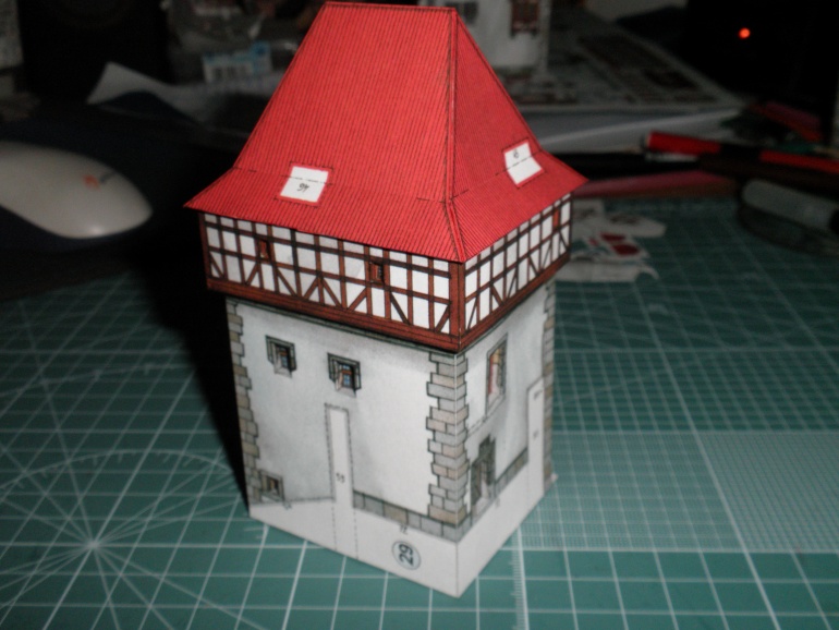 Romatický hrad ze 14. století (Plná velikost v novém okně) Romatický hrad ze 14. století