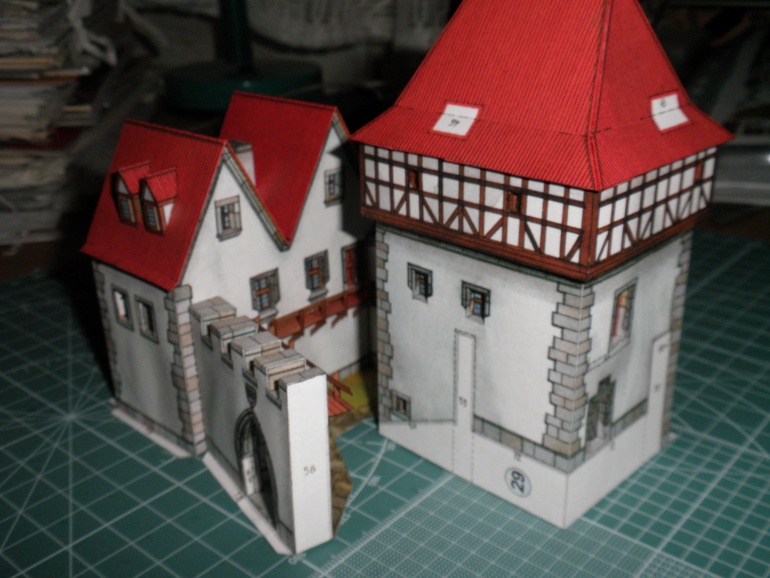 Romatický hrad ze 14. století (Plná velikost v novém okně) Romatický hrad ze 14. století