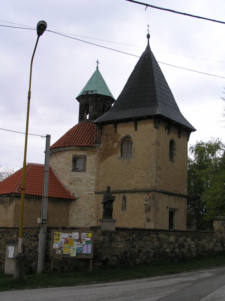Rotunda Nanebevzetí Panny Marie - Holubice (Plná velikost v novém okně) Rotunda Nanebevzetí Panny Marie - Holubice