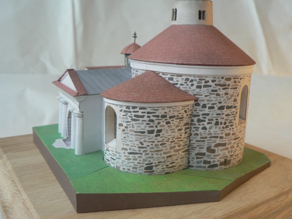 Rotunda Nanebevzetí Panny Marie - Plaveč (Plná velikost v novém okně) Rotunda Nanebevzetí Panny Marie - Plaveč