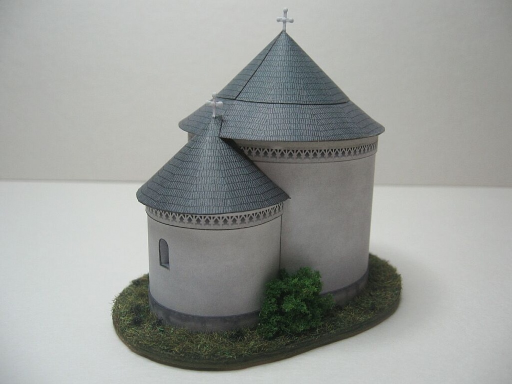 Rotunda sv. Kríža - Križovany nad Dudváhom (Plná velikost v novém okně) Rotunda sv. Kríža - Križovany nad Dudváhom