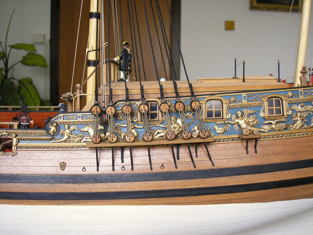 ROYAL CAROLINE 1749 (Plná velikost v novém okně) ROYAL CAROLINE 1749