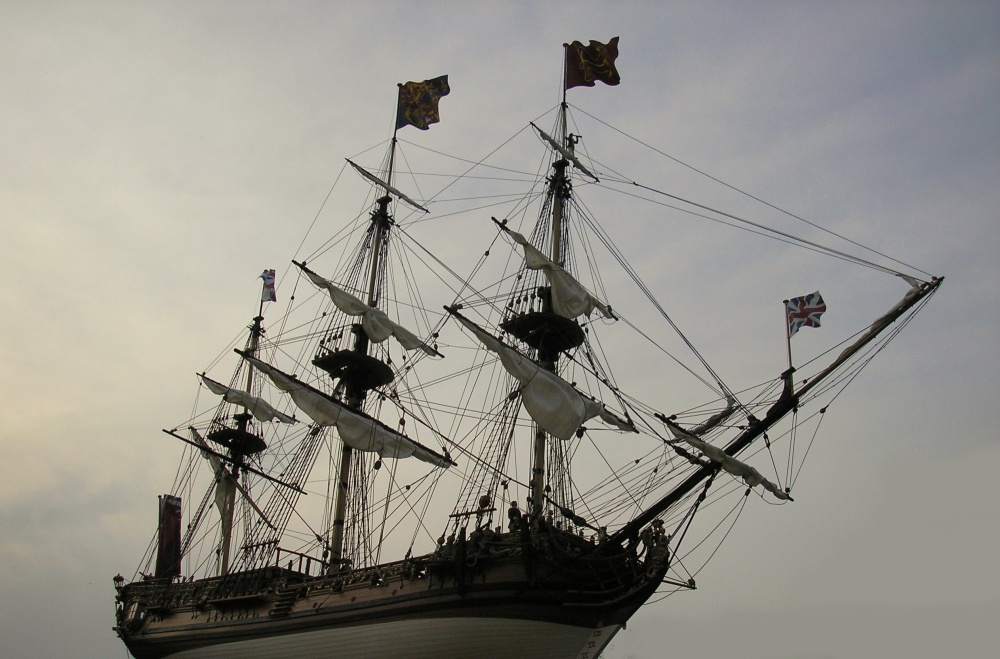 ROYAL CAROLINE 1749 (Pln� velikost v nov�m okn�) ROYAL CAROLINE 1749