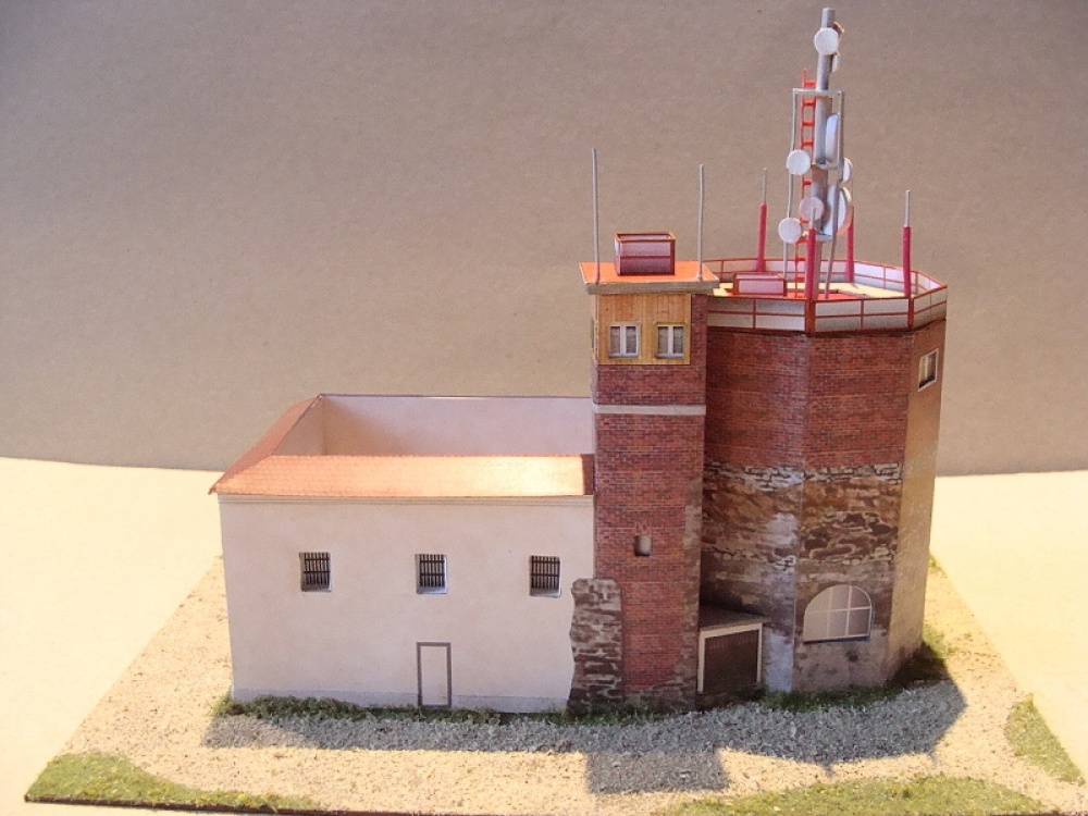 rozhledna Klatovská hůrka (Plnďż˝ velikost v novďż˝m oknďż˝) rozhledna Klatovská hůrka