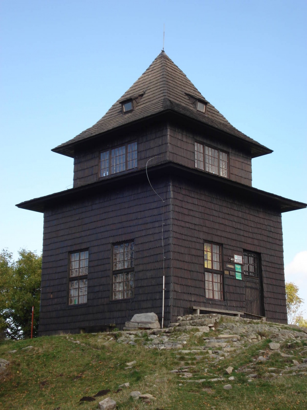 rozhledna Sitno (Plná velikost v novém okně) rozhledna Sitno