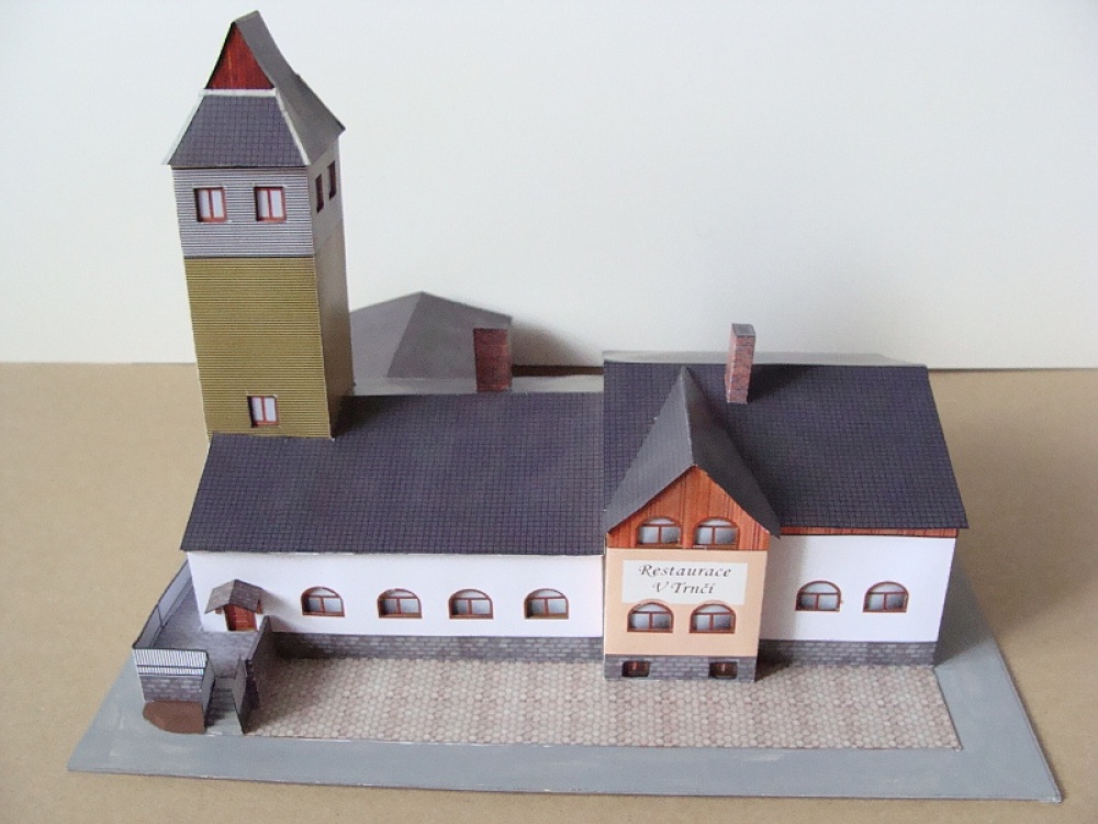 rozhledna Rašovka (Plná velikost v novém okně) rozhledna Rašovka