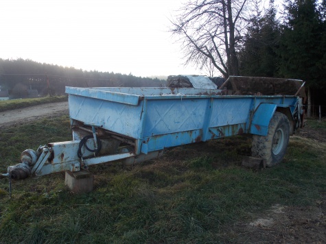 Rozmetadlo hnoje RUR-5