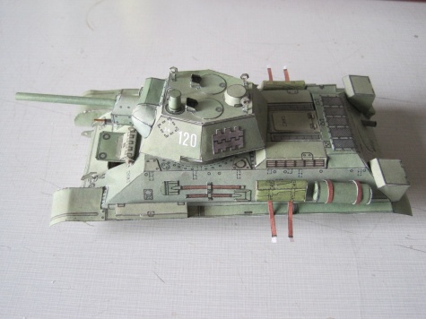 ruský tank T34/76 ruský tank T34/76