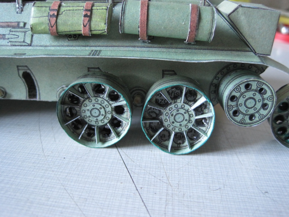 ruský tank T34/76 (Plná velikost v novém okně) ruský tank T34/76