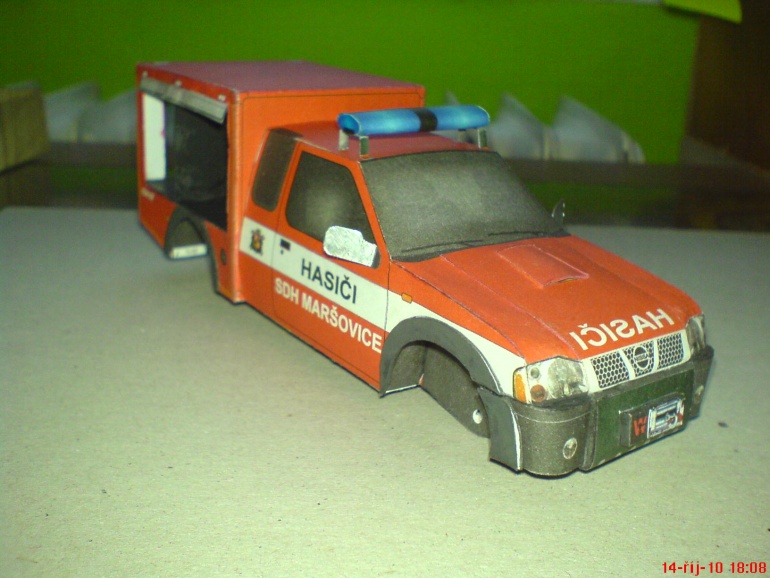 Rza Nissan Pick-up King Cab 2,5 TDi 4x4 (Plná velikost v novém okně) Rza Nissan Pick-up King Cab 2,5 TDi 4x4