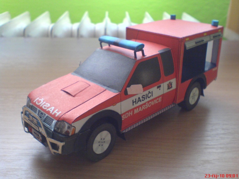 Rza Nissan Pick-up King Cab 2,5 TDi 4x4 (Plná velikost v novém okně) Rza Nissan Pick-up King Cab 2,5 TDi 4x4