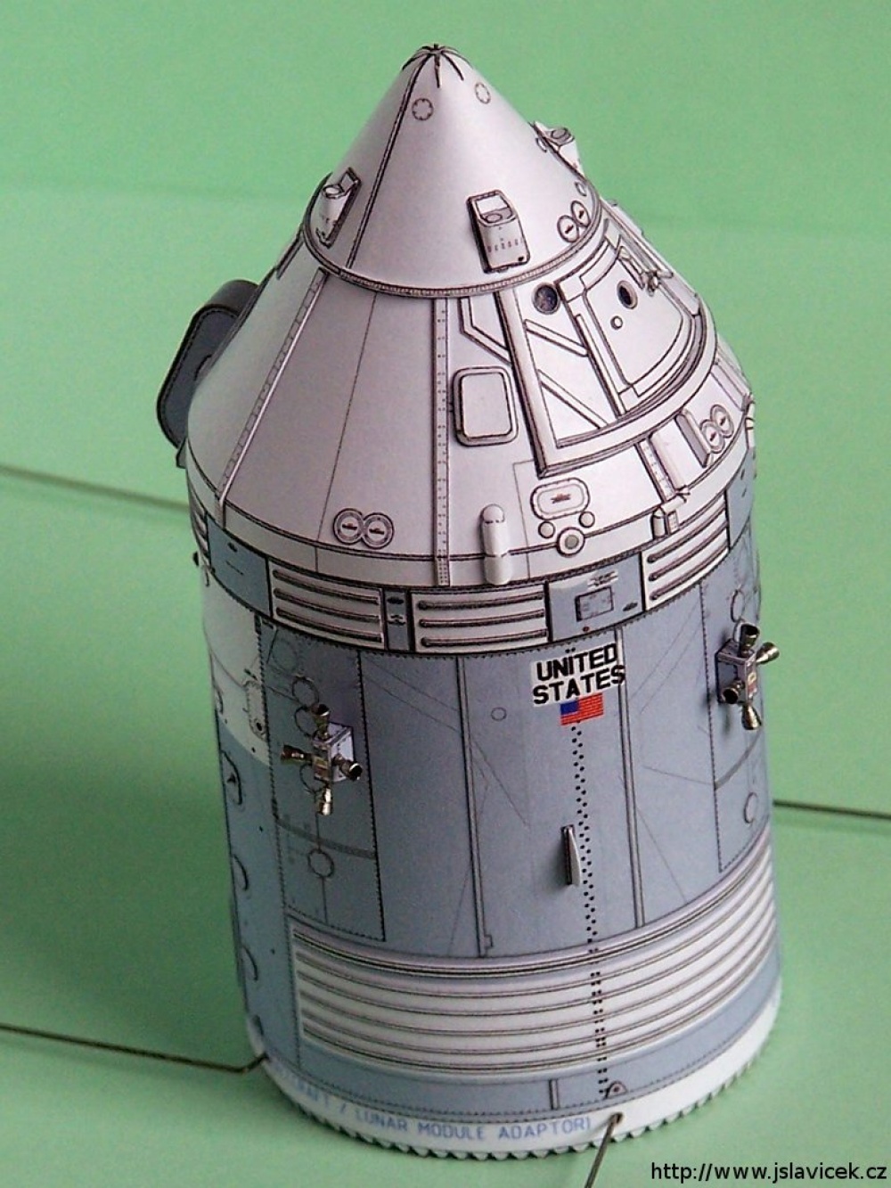 Saturn V (Plná velikost v novém okně) Saturn V
