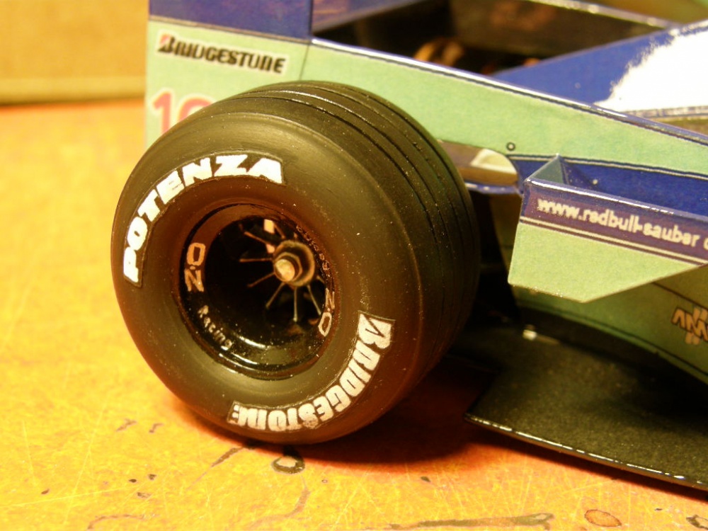 Sauber C 19 (Plná velikost v novém okně) Sauber C 19