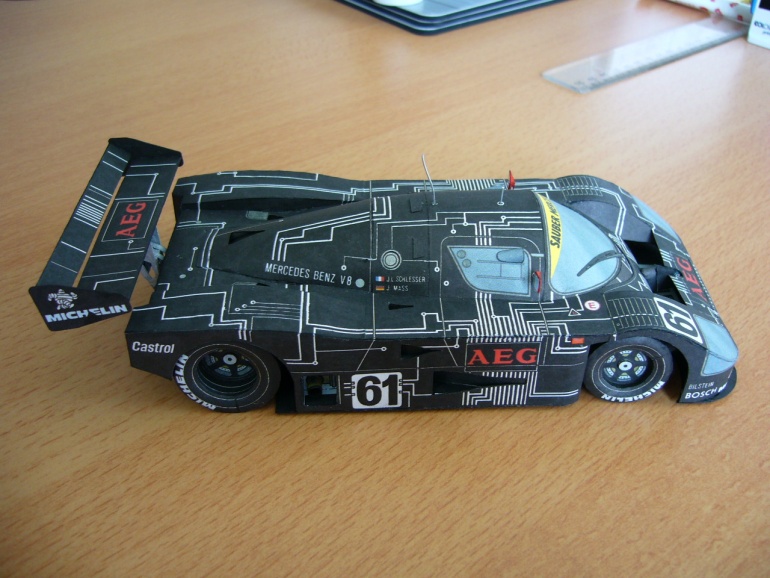 Sauber Mercedes C9 (Plná velikost v novém okně) Sauber Mercedes C9