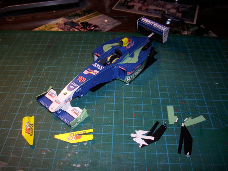 Sauber Petronas C22 (Plná velikost v novém okně) Sauber Petronas C22