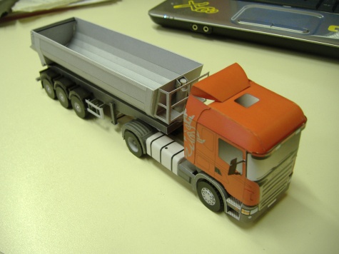 SCANIA a FRIGO  n�v�s