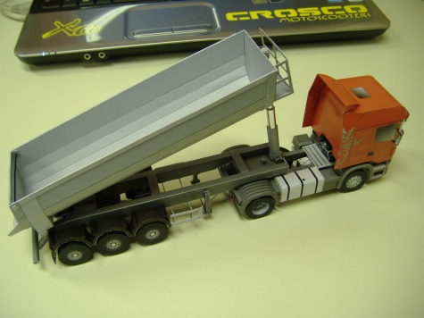 SCANIA a FRIGO  n�v�s