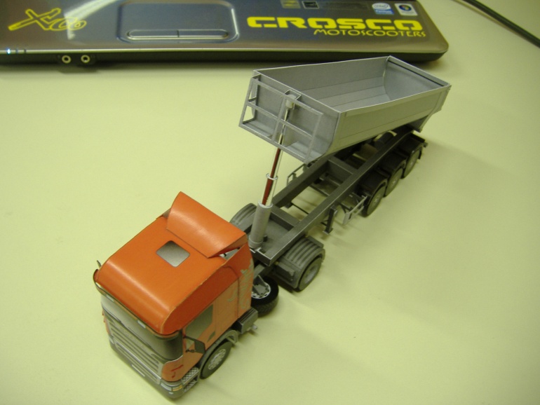 SCANIA a FRIGO návěs (Plná velikost v novém okně) SCANIA a FRIGO návěs