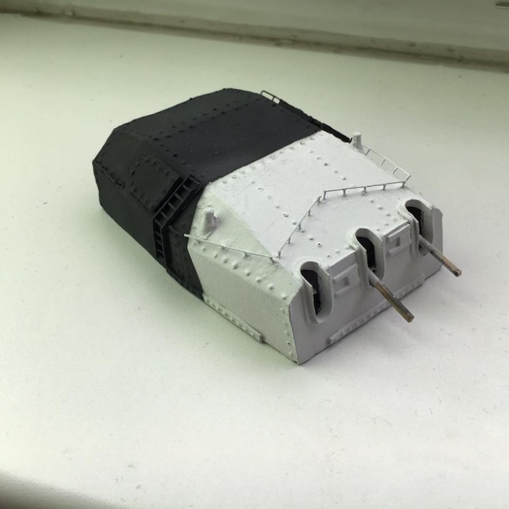 300463