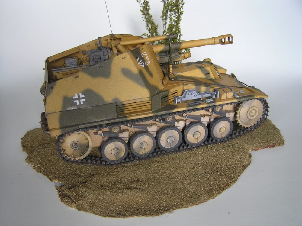 Sd.Kfz. 124 Wespe (Plná velikost v novém okně) Sd.Kfz. 124 Wespe