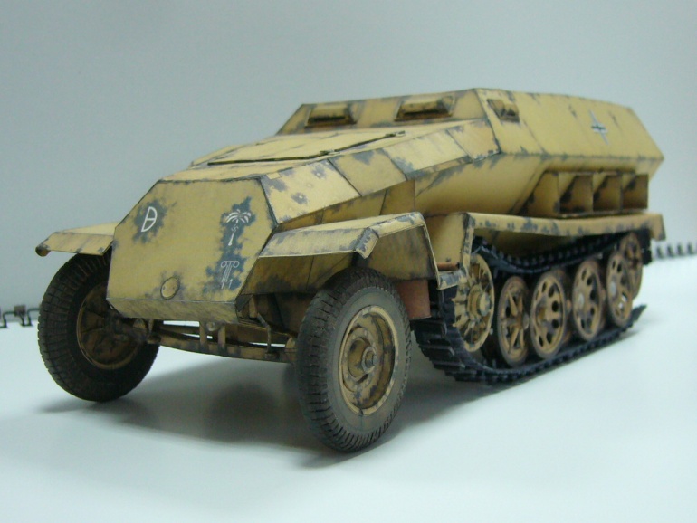 Sd. Kfz. 251/1 Ausf. C (Plná velikost v novém okně) Sd. Kfz. 251/1 Ausf. C