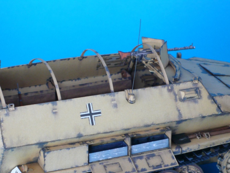 Sd. Kfz. 251/1 Ausf. C (Plná velikost v novém okně) Sd. Kfz. 251/1 Ausf. C