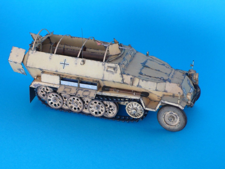 Sd. Kfz. 251/1 Ausf. C (Plná velikost v novém okně) Sd. Kfz. 251/1 Ausf. C