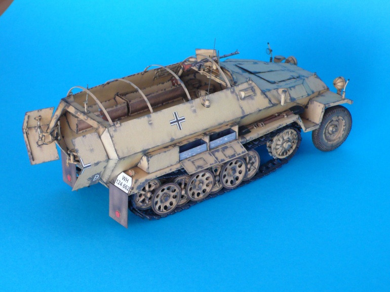Sd. Kfz. 251/1 Ausf. C (Plná velikost v novém okně) Sd. Kfz. 251/1 Ausf. C