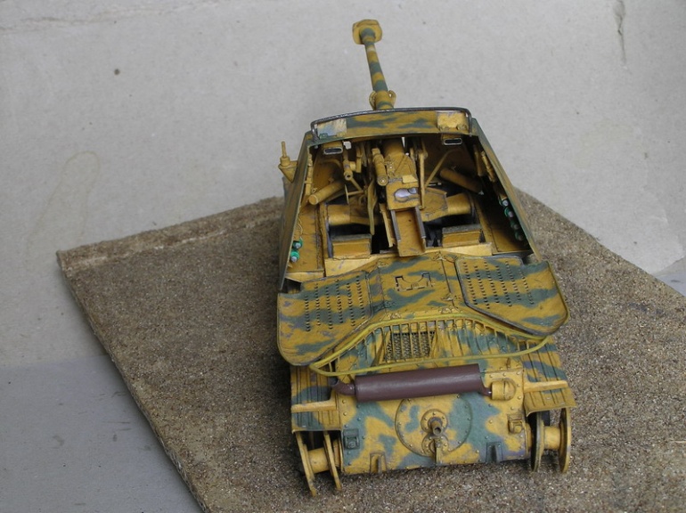 Sd.Kfz. 138 Marder III Ausf. H (Plná velikost v novém okně) Sd.Kfz. 138 Marder III Ausf. H
