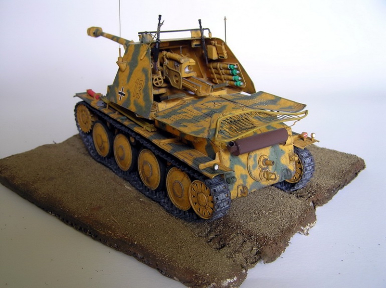 Sd.Kfz. 138 Marder III Ausf. H (Plná velikost v novém okně) Sd.Kfz. 138 Marder III Ausf. H