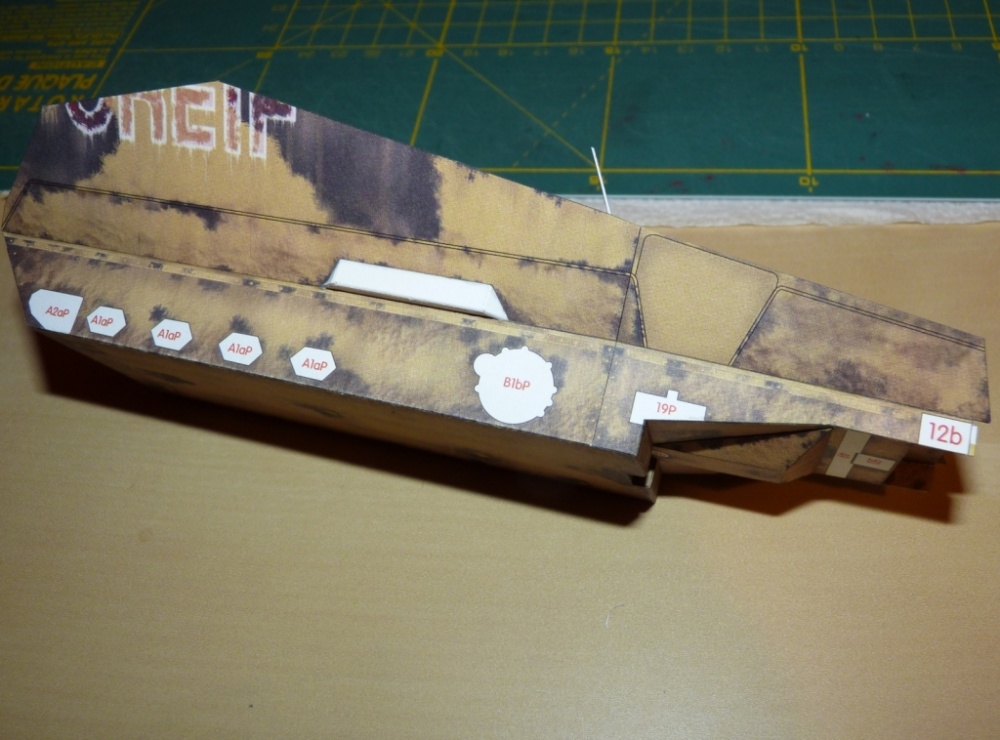 Sd.Kfz. 250-3 GREIF (Plná velikost v novém okně) Sd.Kfz. 250-3 GREIF