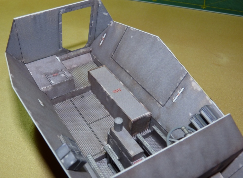 Sd.Kfz. 250-3 GREIF (Plná velikost v novém okně) Sd.Kfz. 250-3 GREIF