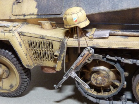 Sd.Kfz. 250-3 GREIF Sd.Kfz. 250-3 GREIF