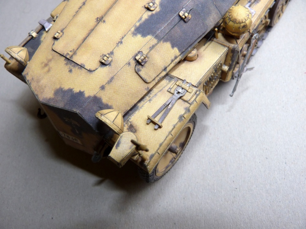 Sd.Kfz. 250-3 GREIF (Plná velikost v novém okně) Sd.Kfz. 250-3 GREIF