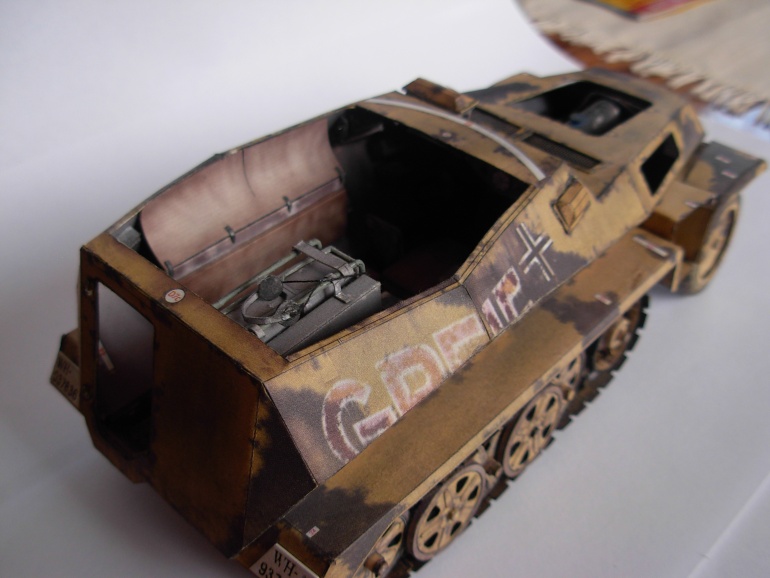 Sd.Kfz. 250-3 GREIF (Plná velikost v novém okně) Sd.Kfz. 250-3 GREIF