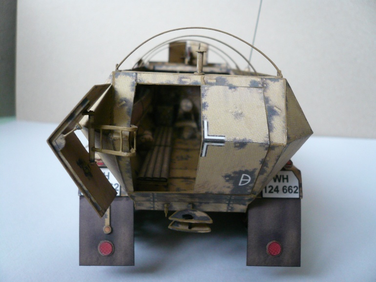 Sd.Kfz. 251/1 Ausf.c (Plná velikost v novém okně) Sd.Kfz. 251/1 Ausf.c