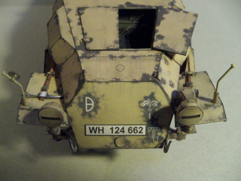 Sd.Kfz. 251/1 Ausf.C (Plná velikost v novém okně) Sd.Kfz. 251/1 Ausf.C