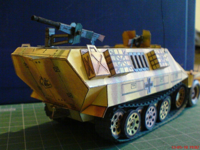 Sd.Kfz. 251/1 Ausf.D (Plná velikost v novém okně) Sd.Kfz. 251/1 Ausf.D