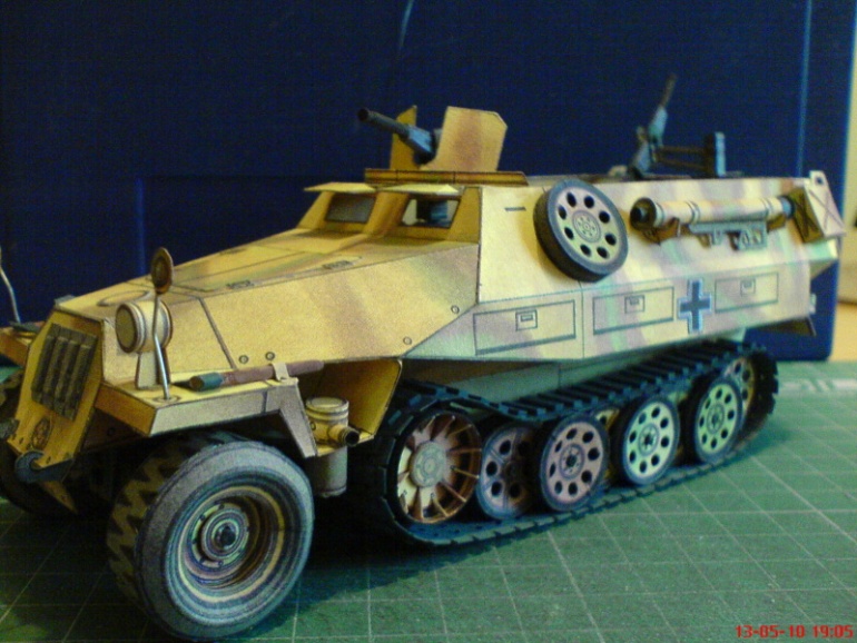 Sd.Kfz. 251/1 Ausf.D (Plná velikost v novém okně) Sd.Kfz. 251/1 Ausf.D