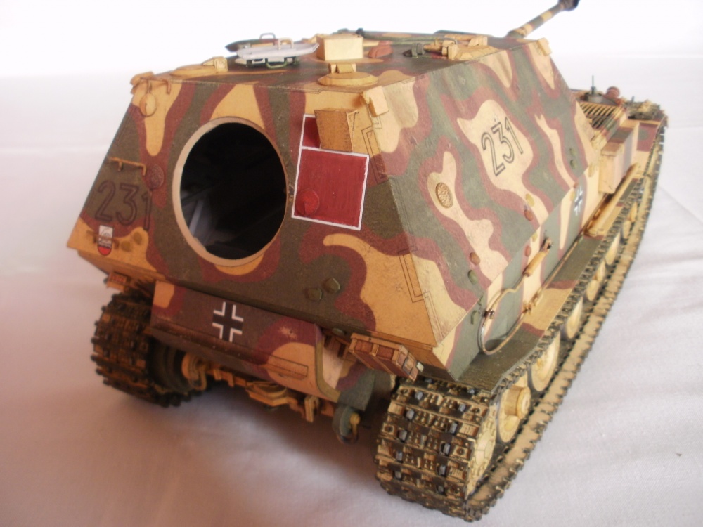 Sd.Kfz.184 Ferdinand (Plná velikost v novém okně) Sd.Kfz.184 Ferdinand