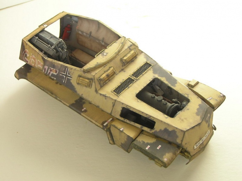 Sd.Kfz.250/3 Greif (Plná velikost v novém okně) Sd.Kfz.250/3 Greif
